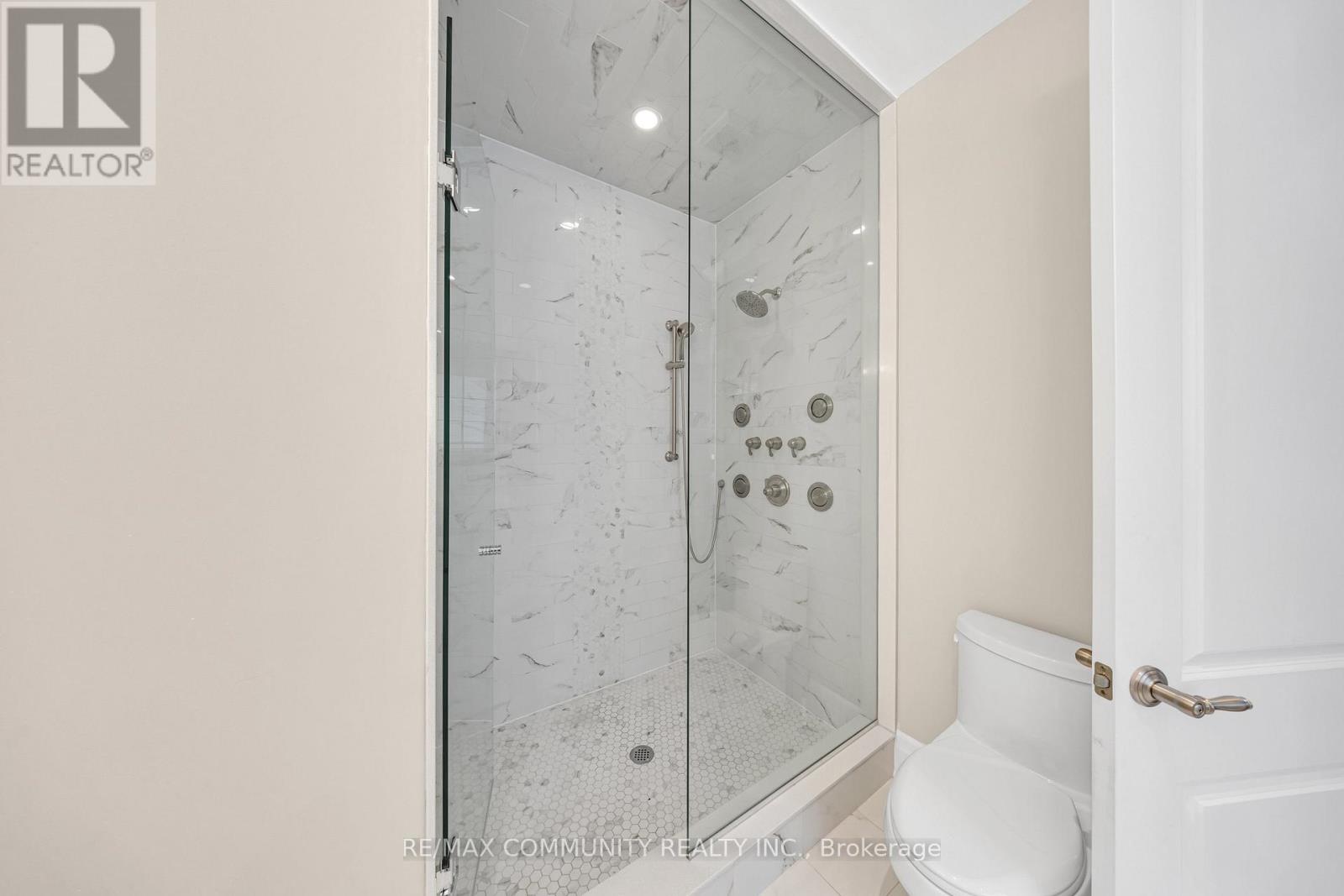 1159 Dragonfly Avenue, Pickering, Ontario  L1X 0G1 - Photo 33 - E12424211