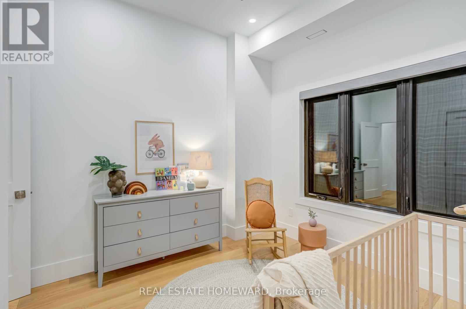 46 Boulton Avenue, Toronto, Ontario  M4M 2J5 - Photo 14 - E12424221
