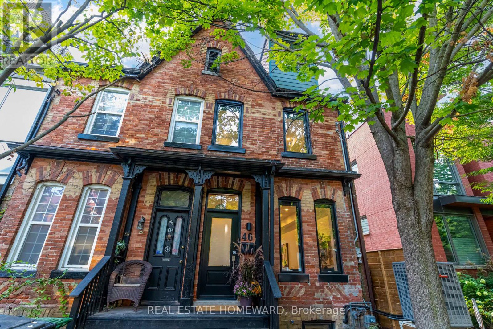 46 Boulton Avenue, Toronto, Ontario  M4M 2J5 - Photo 2 - E12424221