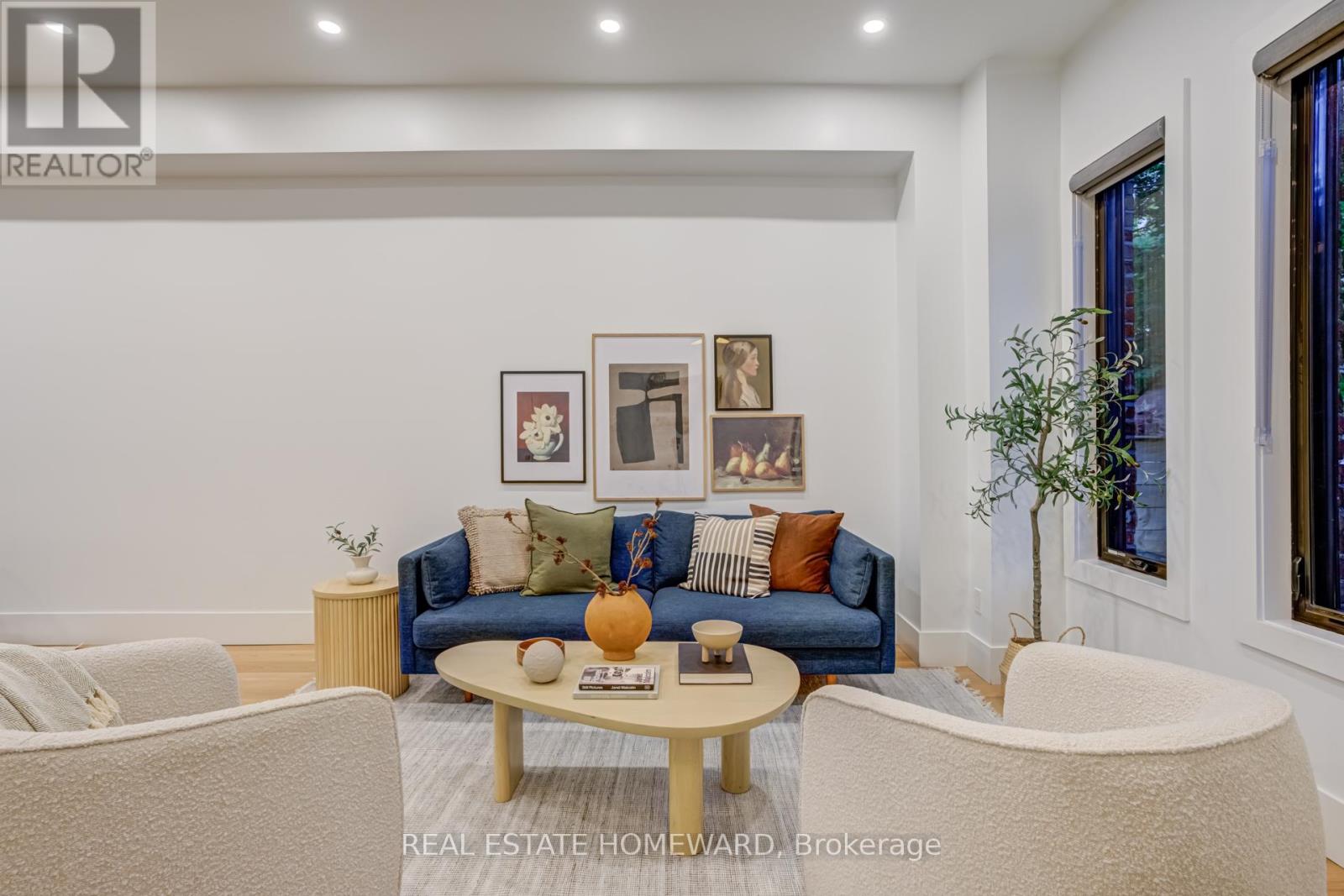 46 Boulton Avenue, Toronto, Ontario  M4M 2J5 - Photo 3 - E12424221