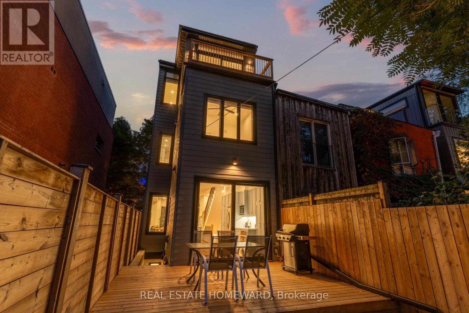 46 Boulton Avenue, Toronto, Ontario  M4M 2J5 - Photo 39 - E12424221