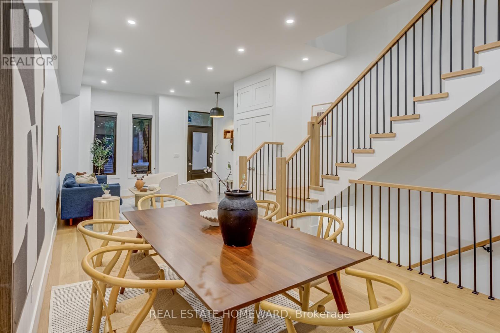 46 Boulton Avenue, Toronto, Ontario  M4M 2J5 - Photo 5 - E12424221