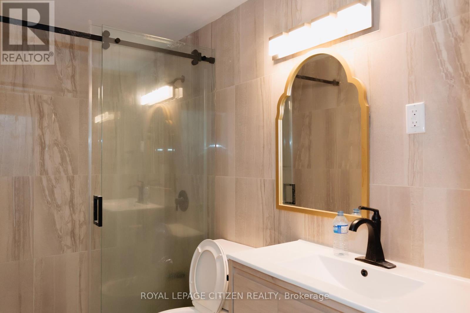 202 - 1042 St Clair Avenue W, Toronto, Ontario  M6E 1A5 - Photo 4 - C12148883