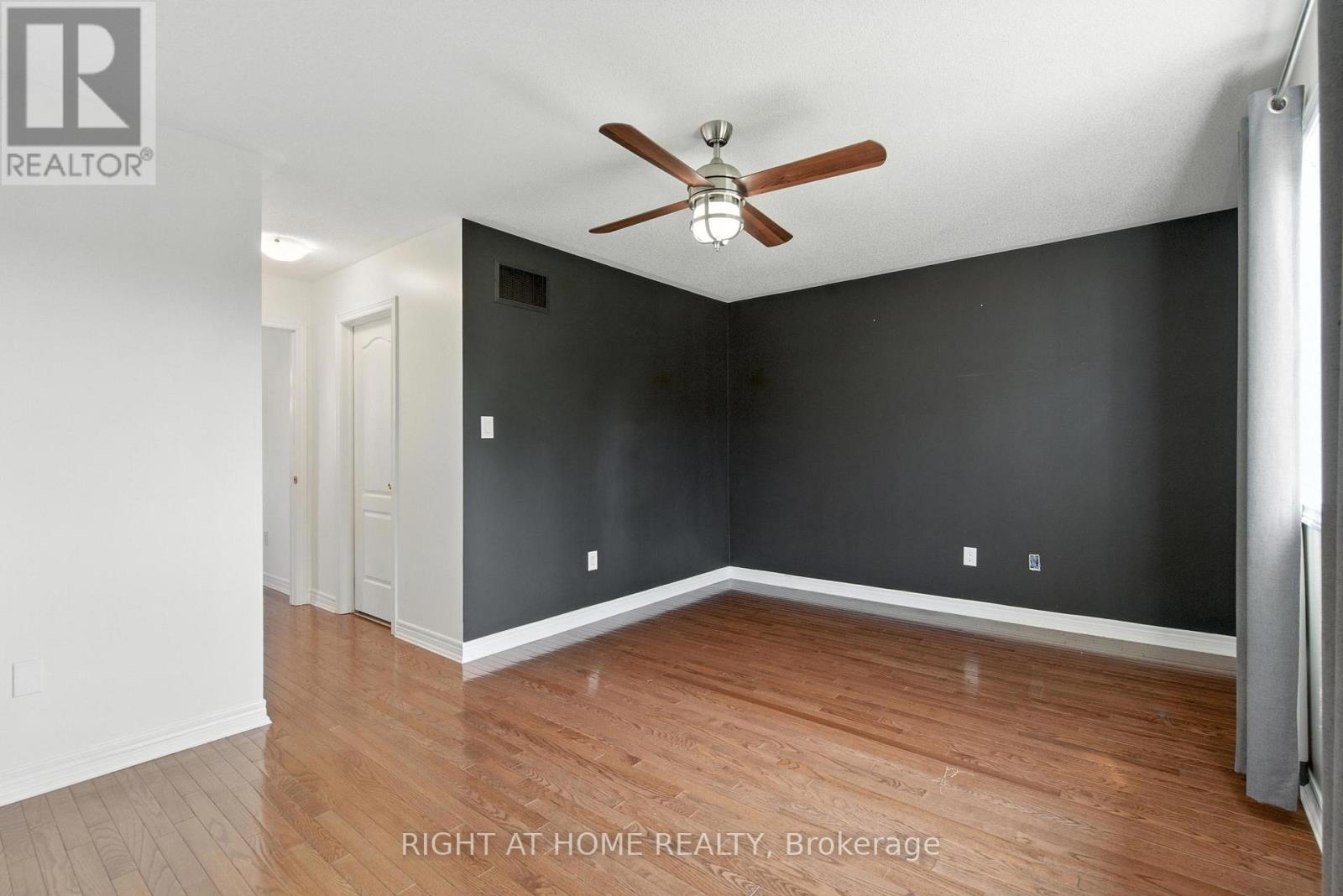 215 Canada Drive, Vaughan, Ontario  L4H 0K2 - Photo 17 - N12424159