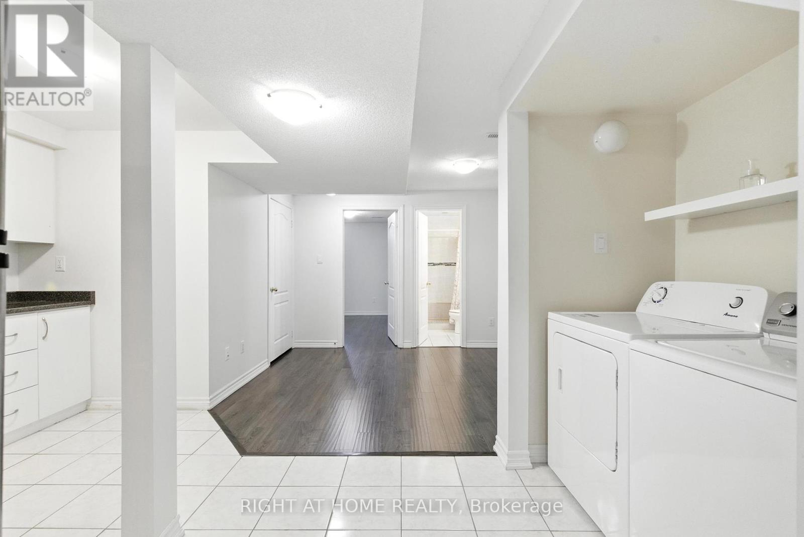 215 Canada Drive, Vaughan, Ontario  L4H 0K2 - Photo 25 - N12424159