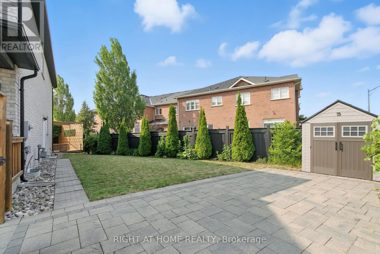 215 Canada Drive, Vaughan, Ontario  L4H 0K2 - Photo 34 - N12424159