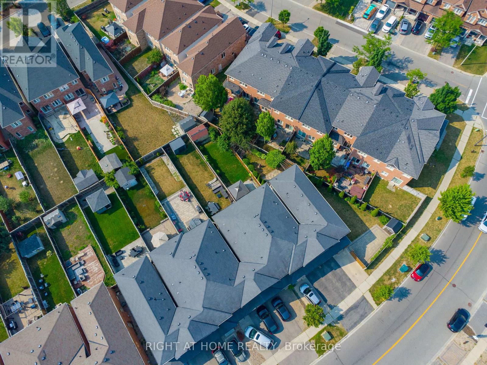 215 Canada Drive, Vaughan, Ontario  L4H 0K2 - Photo 39 - N12424159