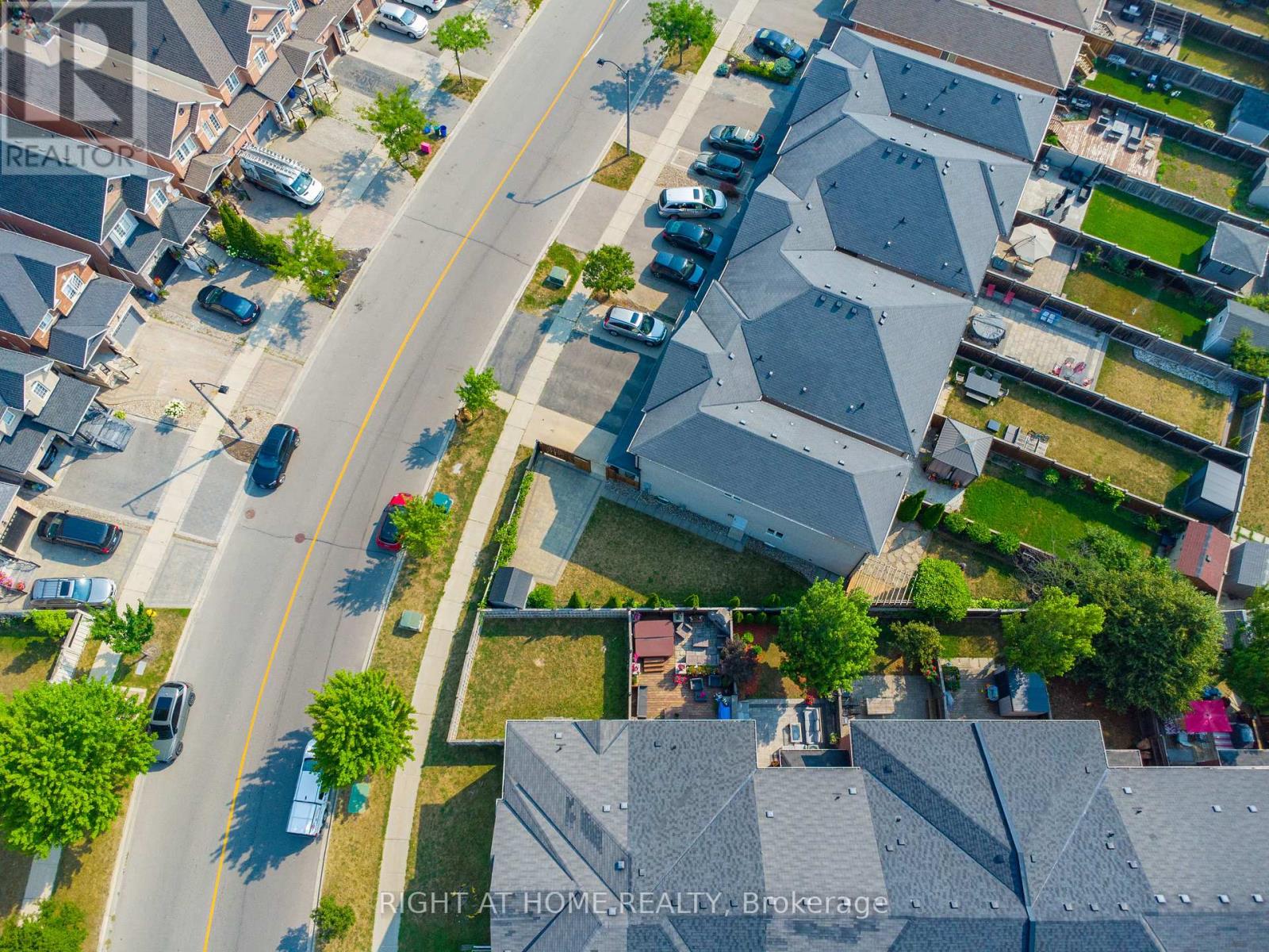 215 Canada Drive, Vaughan, Ontario  L4H 0K2 - Photo 43 - N12424159