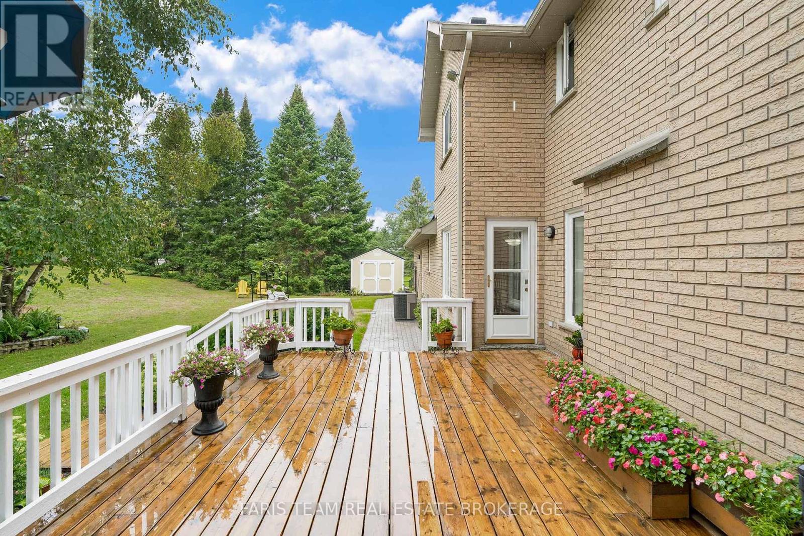 33 Willow Landing Road, Springwater (Midhurst), Ontario  L9X 0R2 - Photo 38 - S12424188
