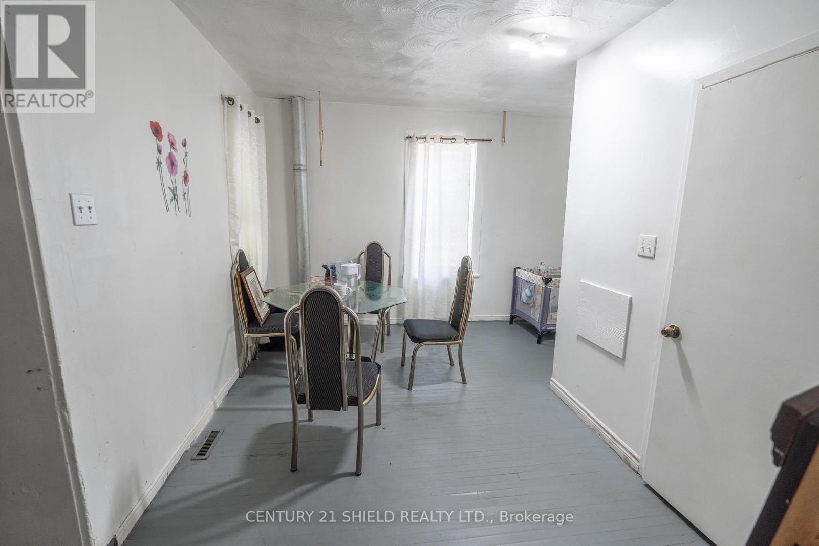 42-46 Marlborough Street S, Cornwall, Ontario  K6H 3Z3 - Photo 9 - X12424346