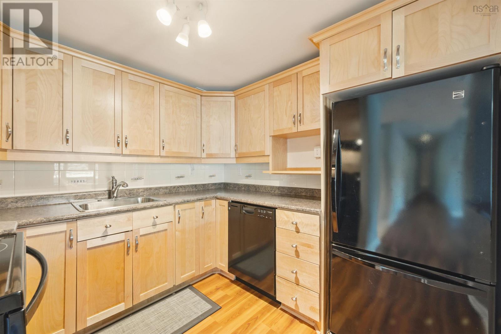 112 1350 Oxford Street, Halifax, Nova Scotia  B3H 3Y8 - Photo 18 - 202507002