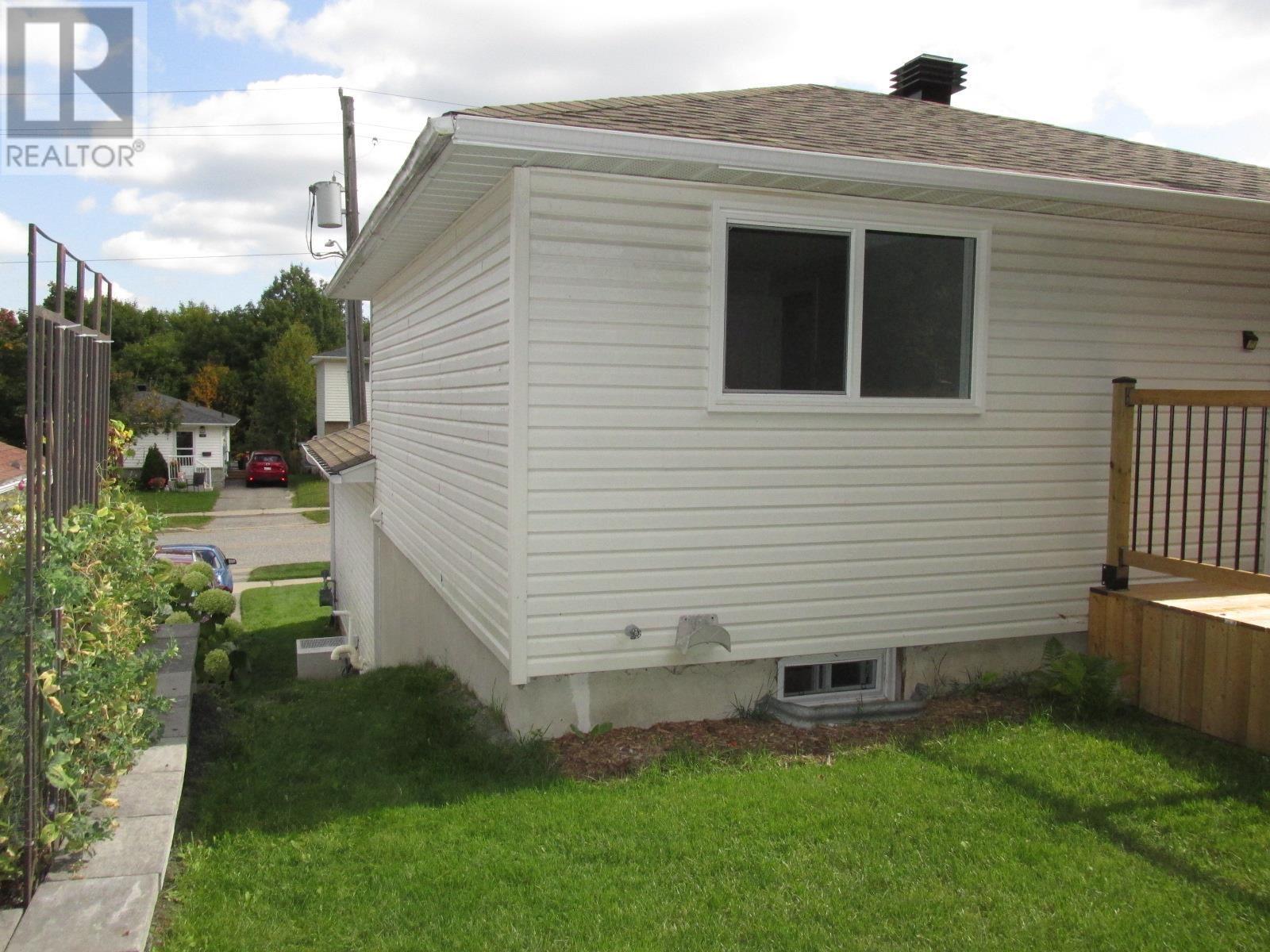36 Hergott Ave, Elliot Lake, Ontario  P5A 3A8 - Photo 49 - SM252622