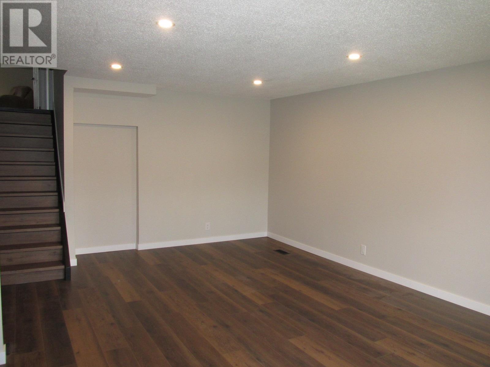 36 Hergott Ave, Elliot Lake, Ontario  P5A 3A8 - Photo 35 - SM252622