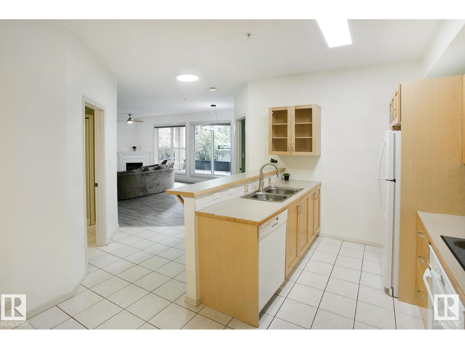 #103 11025 83 Av Nw, Edmonton, Alberta  T5J 5G3 - Photo 2 - E4447927