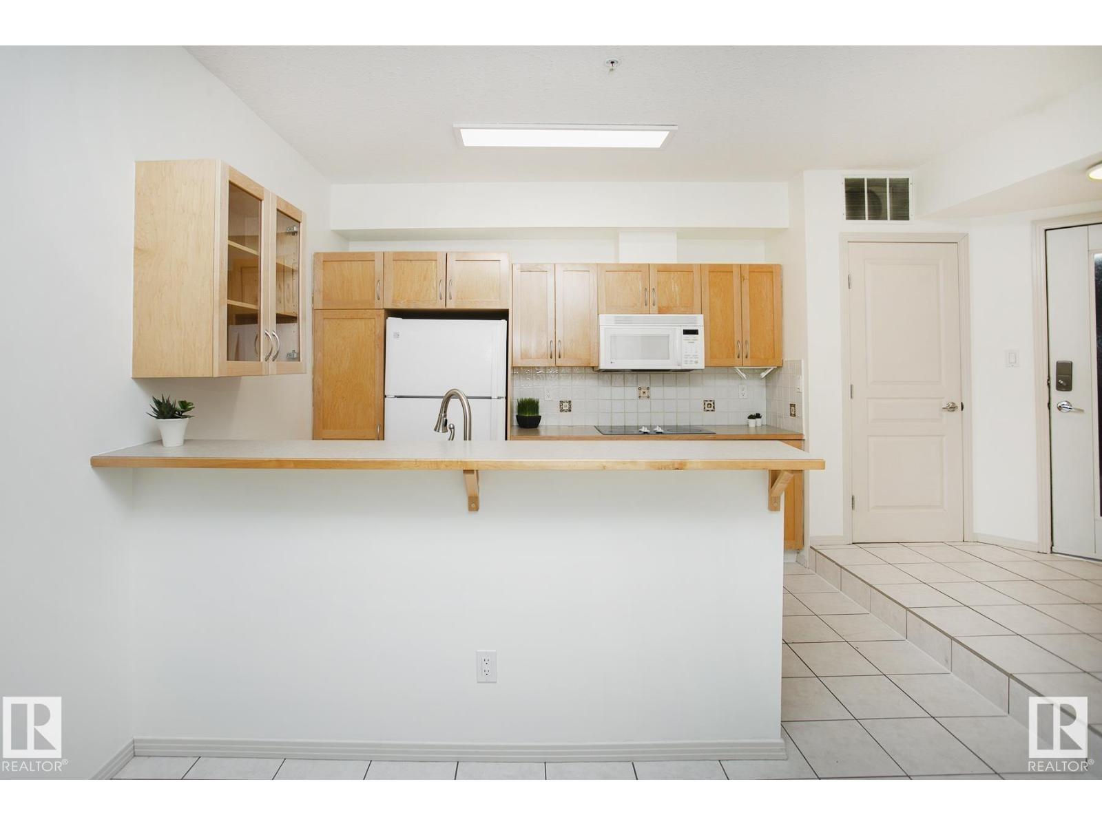 #103 11025 83 Av Nw, Edmonton, Alberta  T5J 5G3 - Photo 5 - E4447927