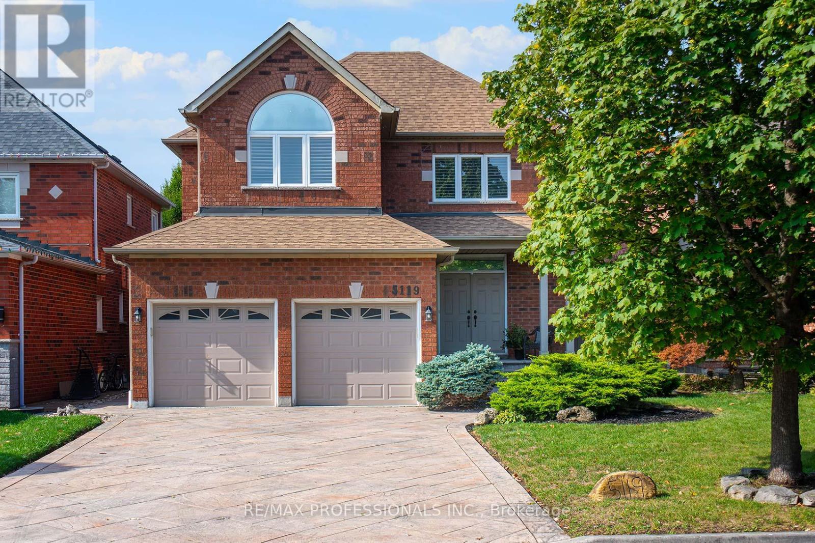5119 Forestwalk Circle, Mississauga, Ontario  L4Z 4A2 - Photo 1 - W12424191