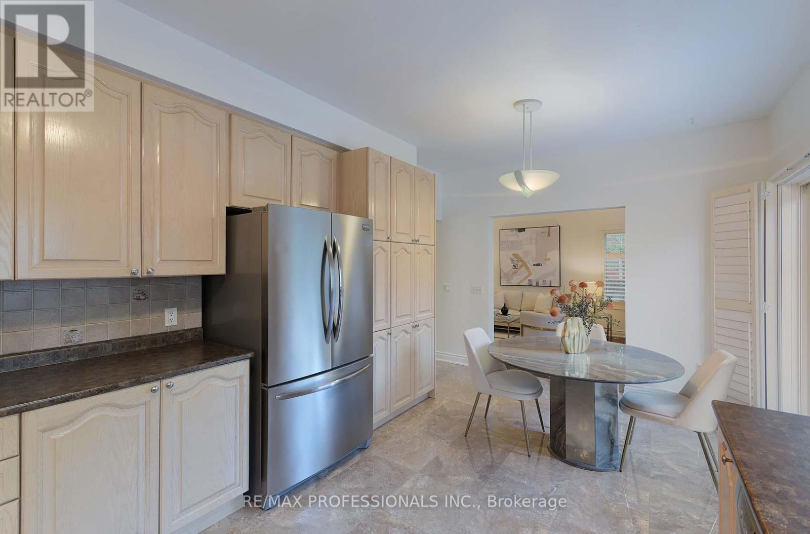 5119 Forestwalk Circle, Mississauga, Ontario  L4Z 4A2 - Photo 12 - W12424191