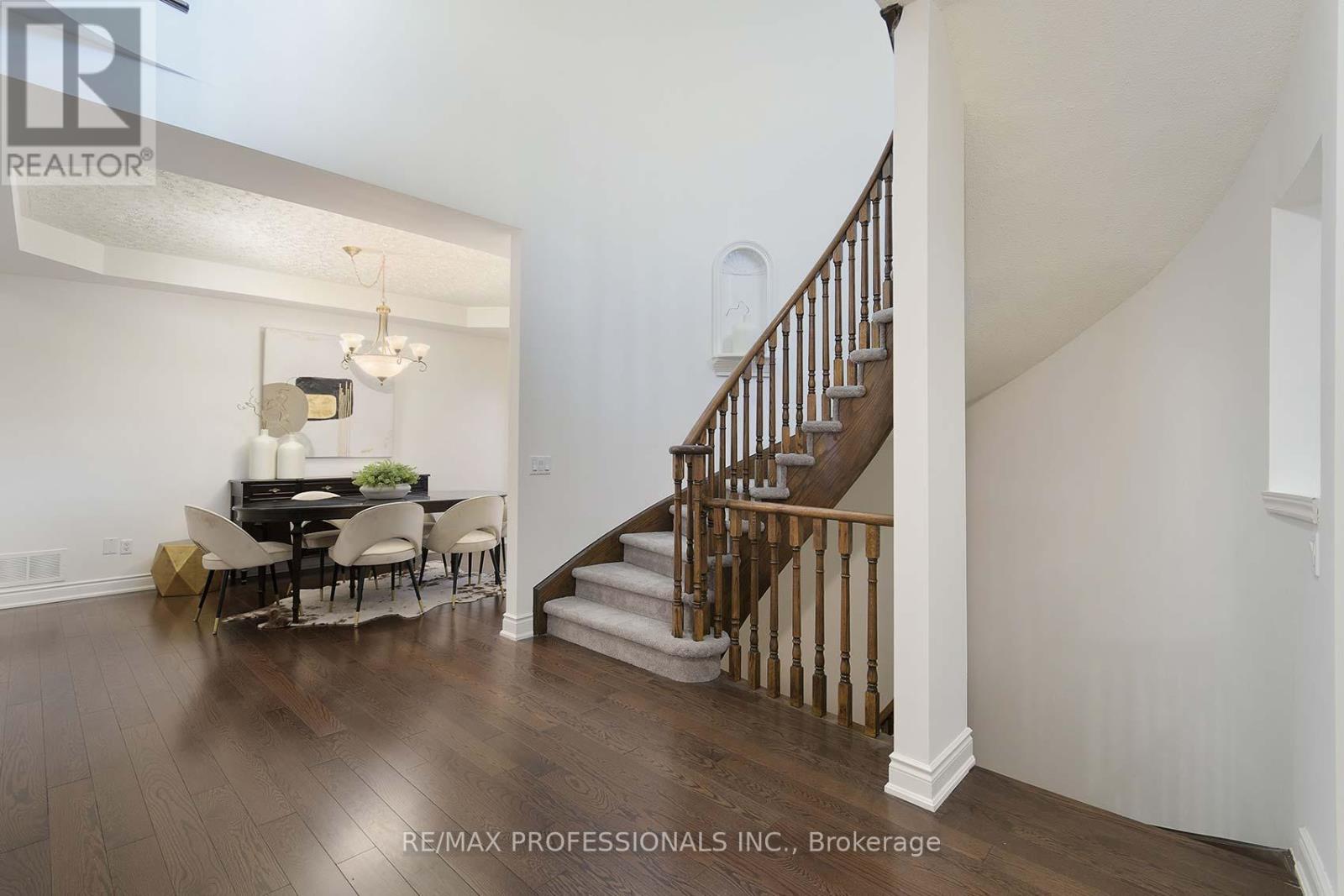 5119 Forestwalk Circle, Mississauga, Ontario  L4Z 4A2 - Photo 19 - W12424191