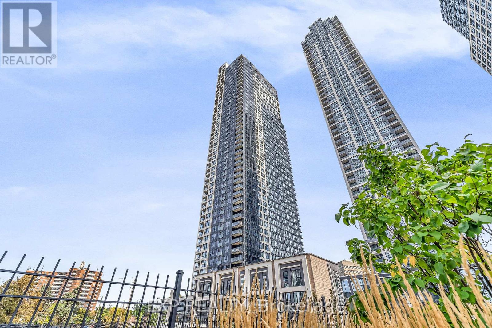2235 - 5 MABELLE AVENUE, Toronto, Ontario