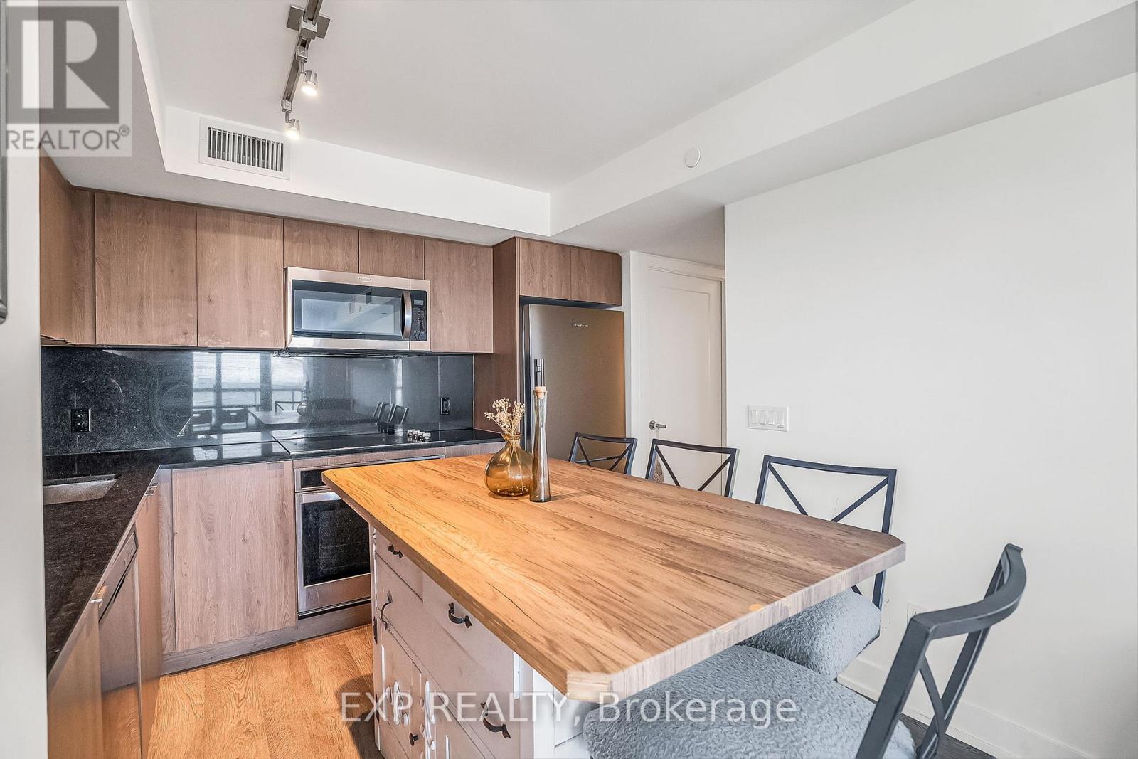 2235 - 5 Mabelle Avenue, Toronto, Ontario  M9A 0C8 - Photo 14 - W12424219