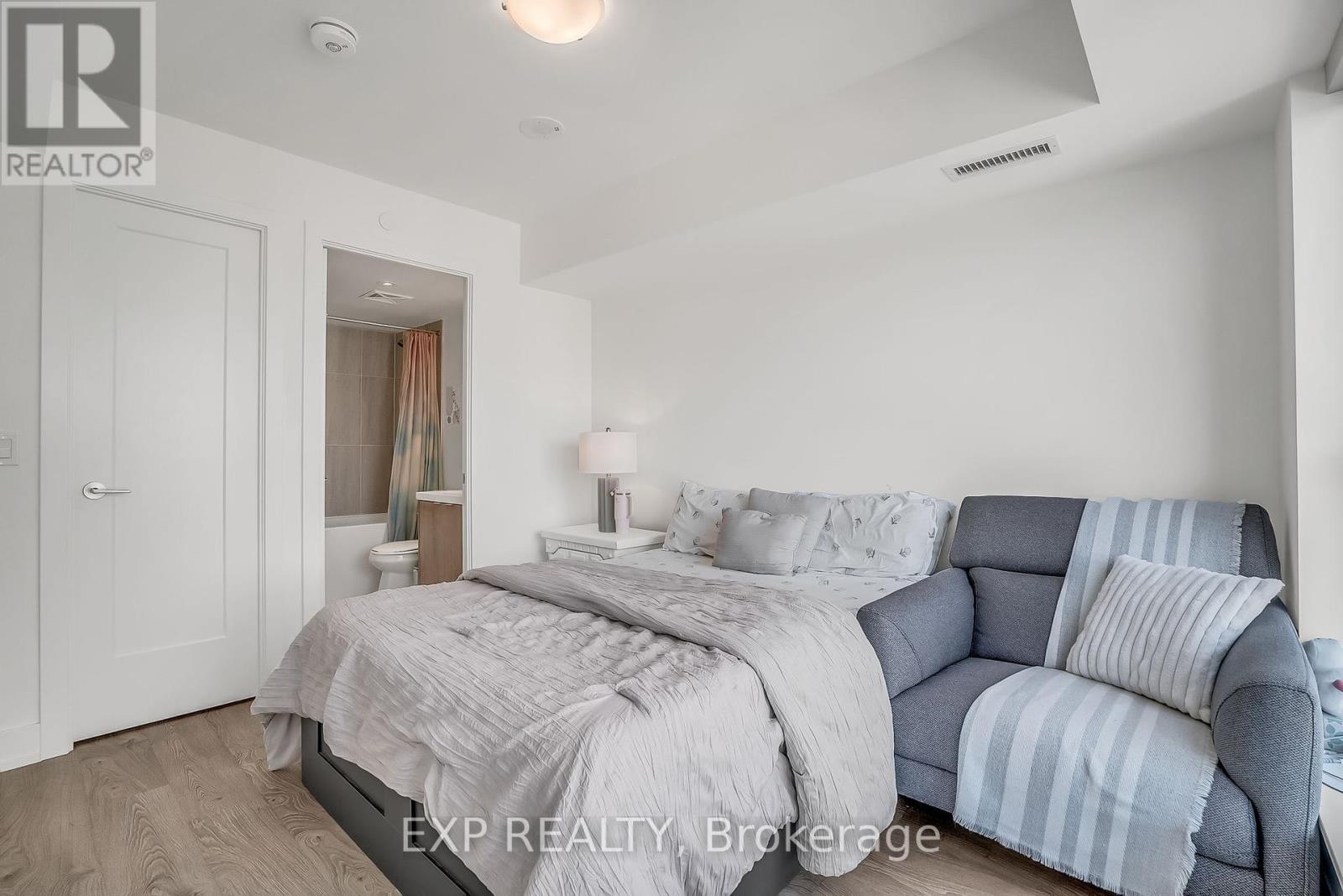 2235 - 5 Mabelle Avenue, Toronto, Ontario  M9A 0C8 - Photo 21 - W12424219