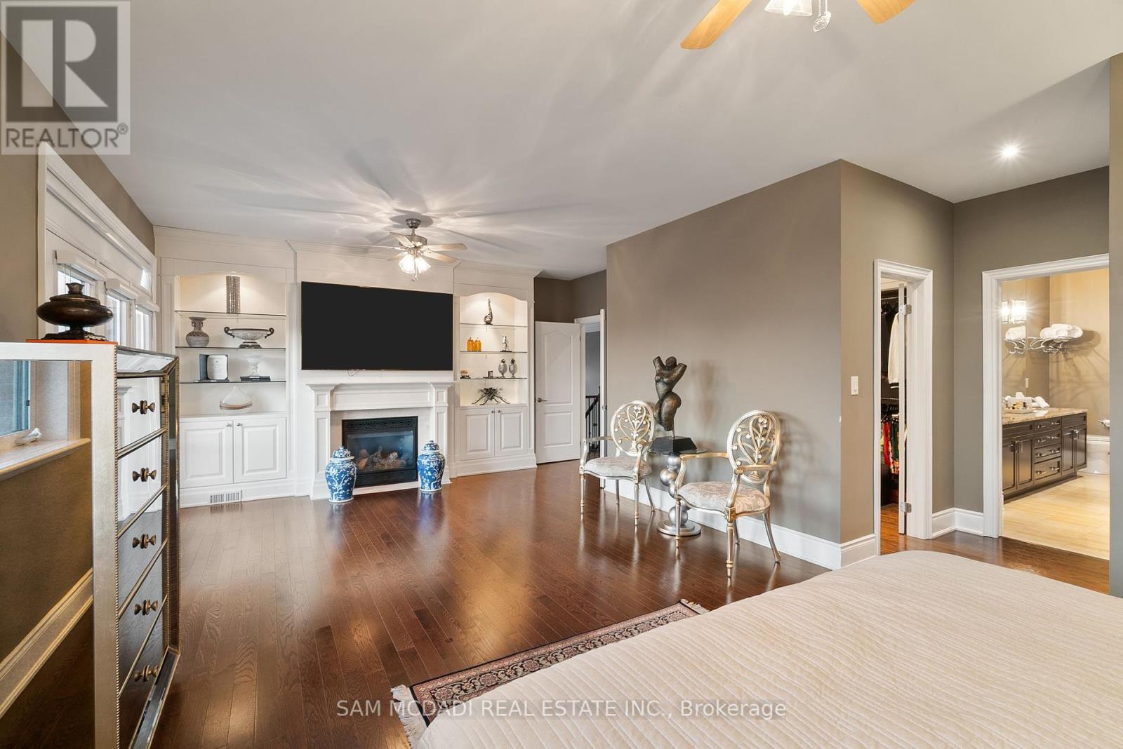 1220 Milna Drive, Oakville, Ontario  L6H 0A8 - Photo 21 - W12424229