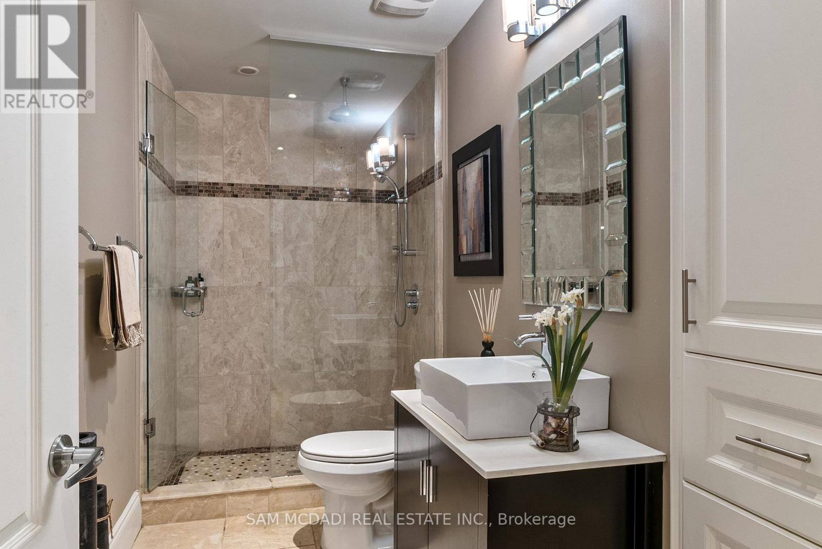 1220 Milna Drive, Oakville, Ontario  L6H 0A8 - Photo 36 - W12424229