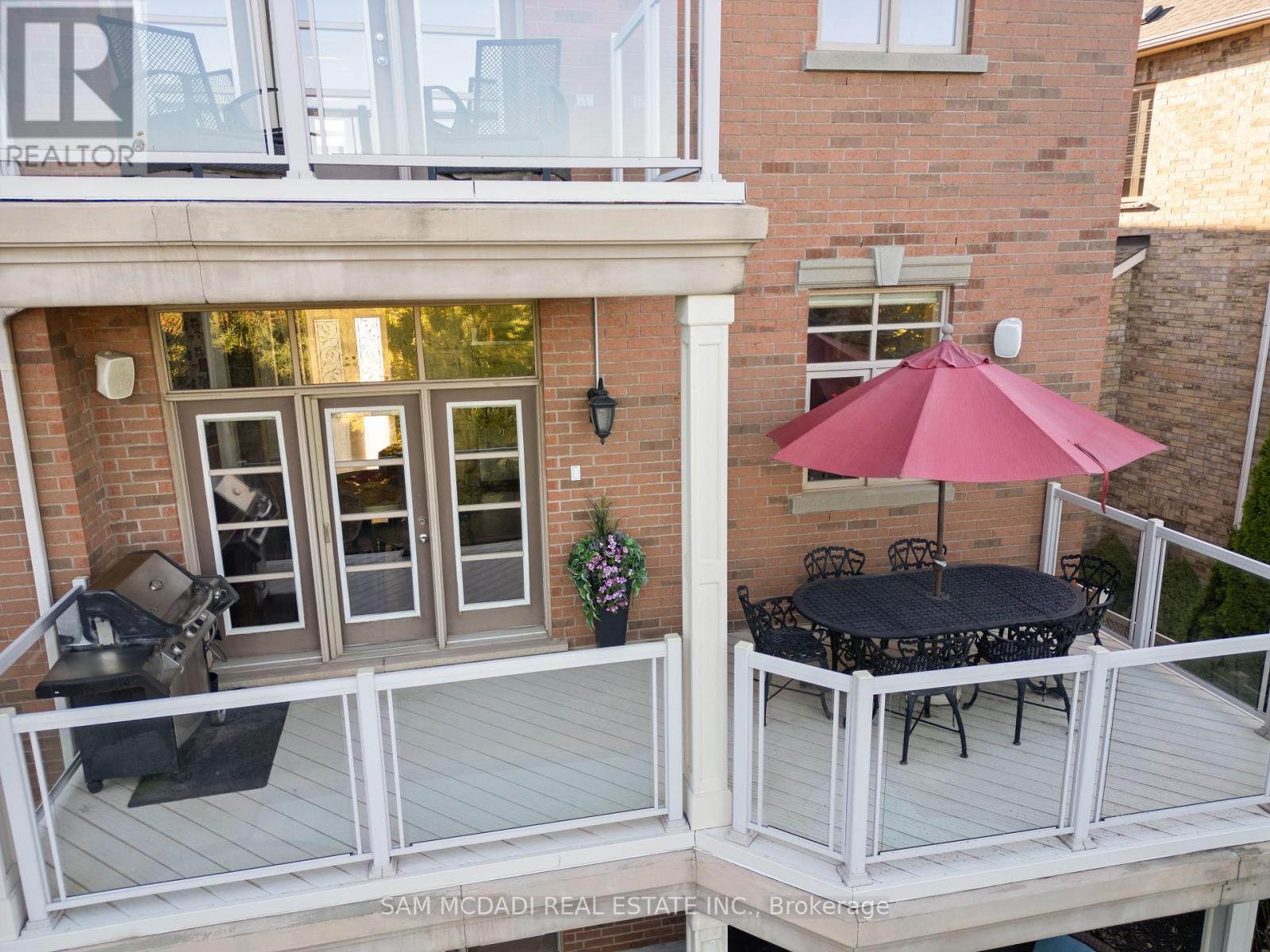 1220 Milna Drive, Oakville, Ontario  L6H 0A8 - Photo 43 - W12424229