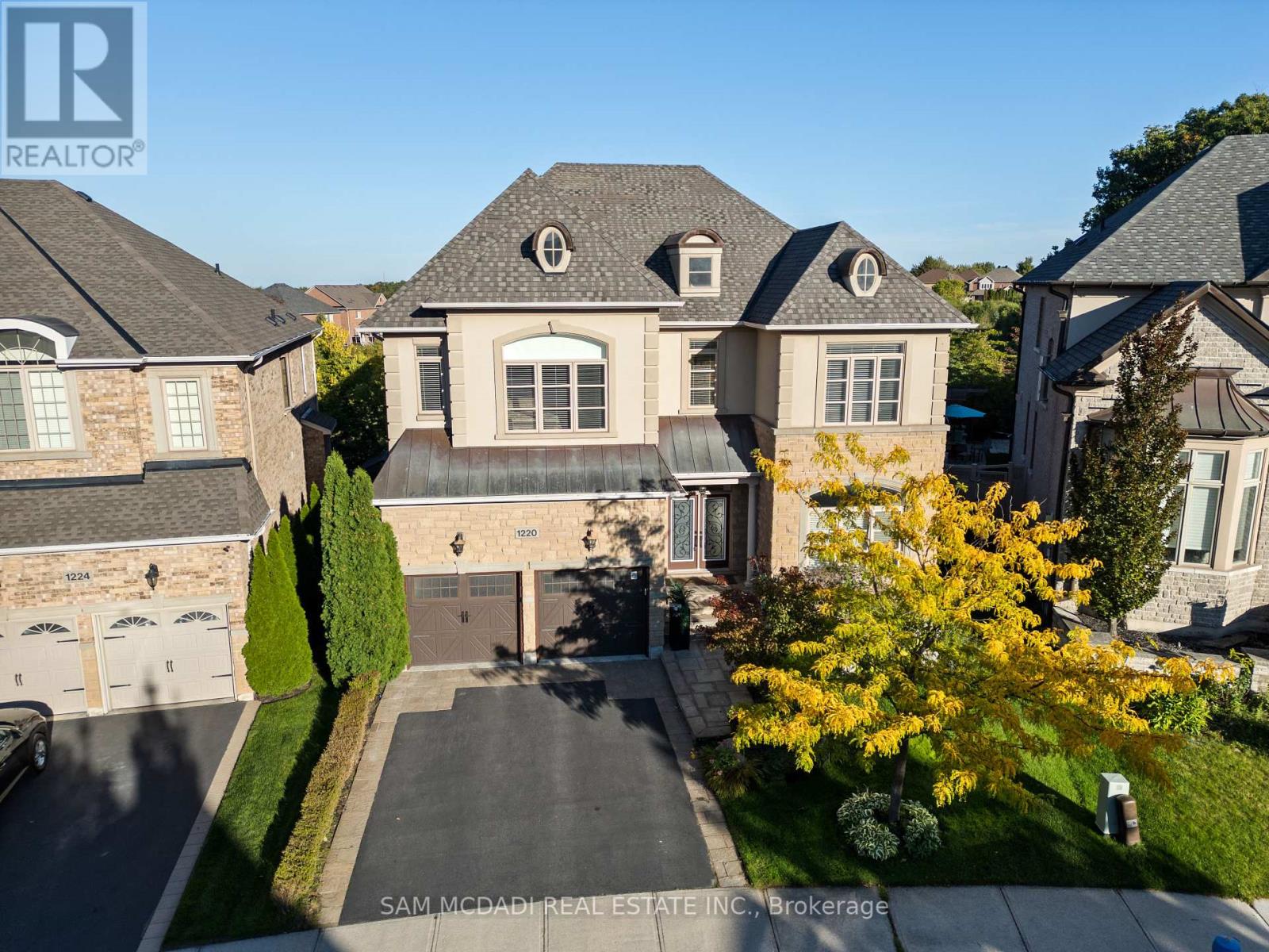 1220 Milna Drive, Oakville, Ontario  L6H 0A8 - Photo 49 - W12424229