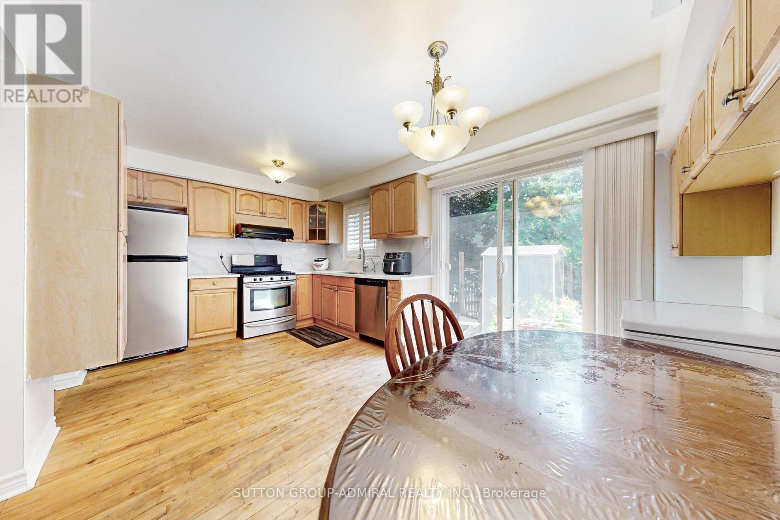 3 - 1517 Elm Road, Oakville, Ontario  L6H 1W3 - Photo 9 - W12424232