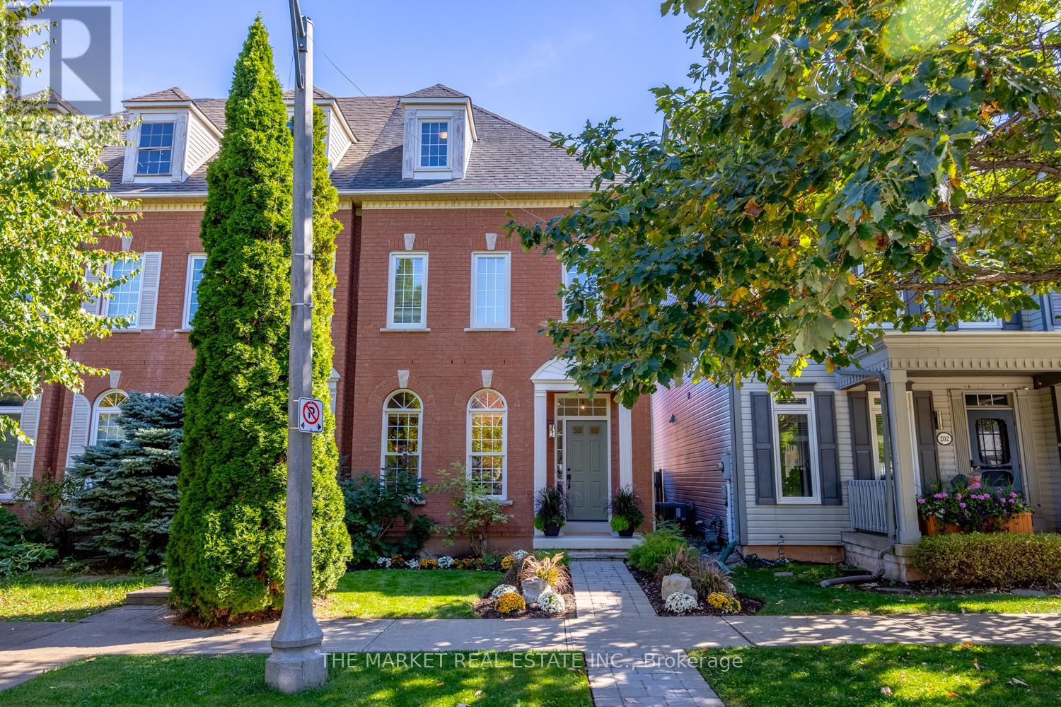 204 Gatwick Drive, Oakville, Ontario  L6H 6M9 - Photo 1 - W12424249