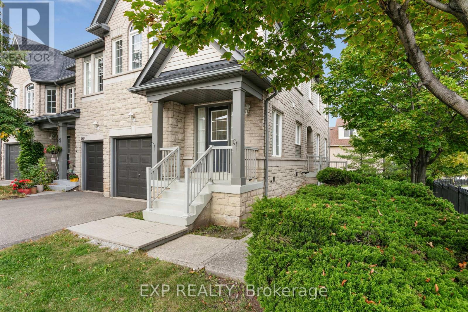 181 - 5260 Mcfarren Boulevard, Mississauga, Ontario  L5M 7J5 - Photo 2 - W12424266