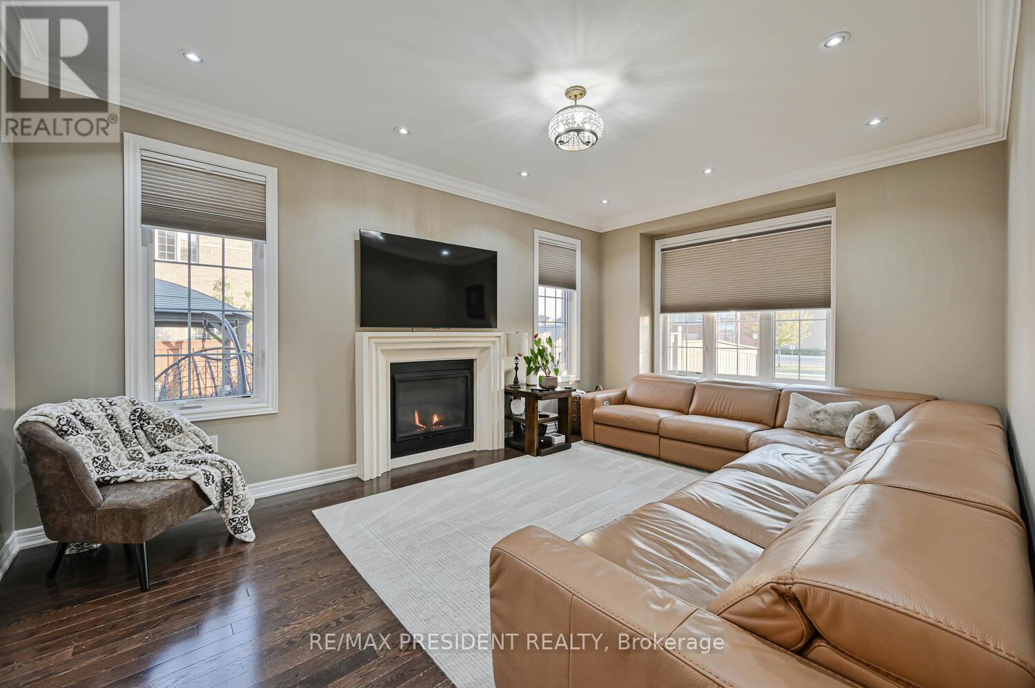 65 Parity Road, Brampton, Ontario  L6X 5M8 - Photo 12 - W12424279