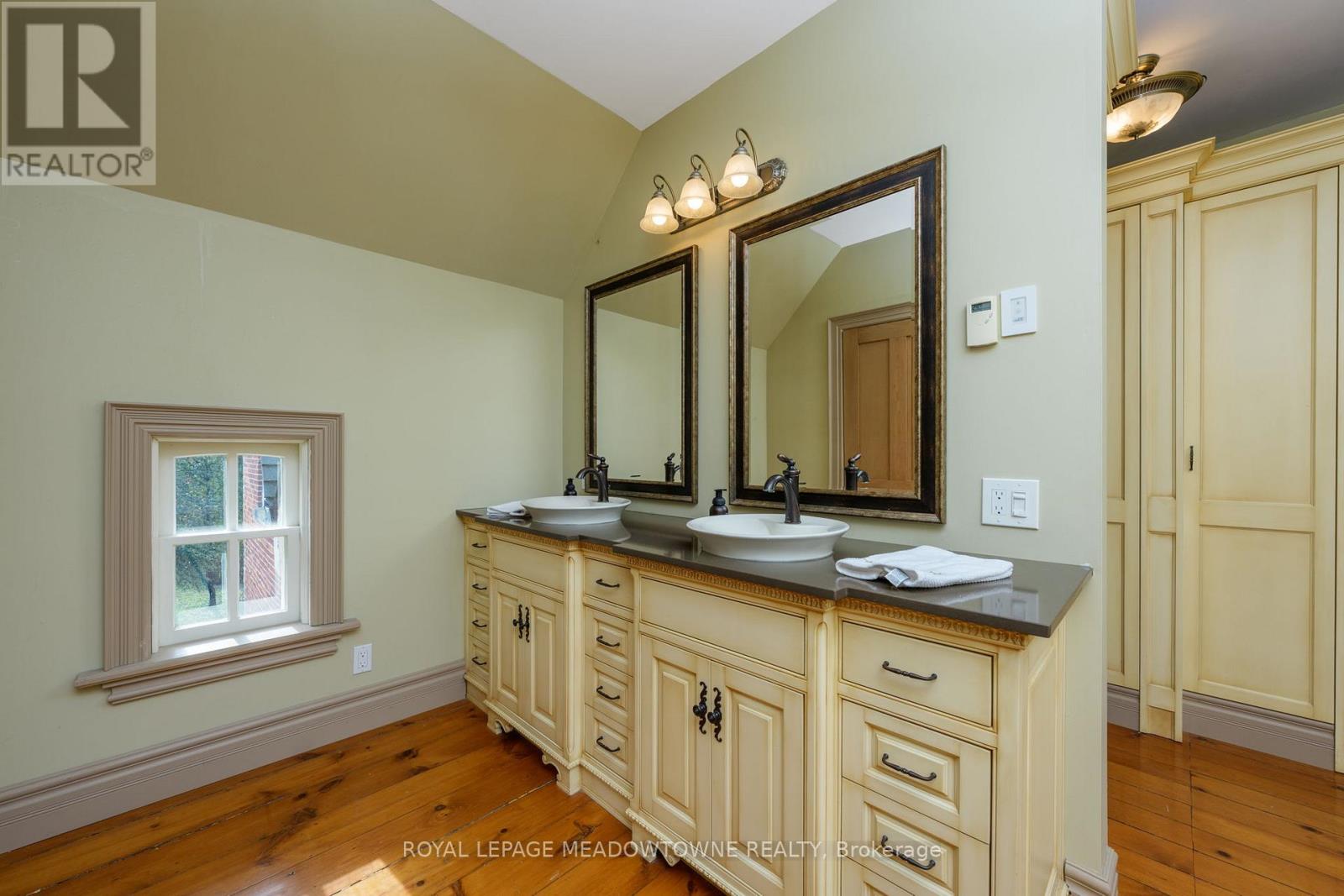 16089 Shaws Creek Road, Caledon, Ontario  L7C 1V9 - Photo 24 - W12424284