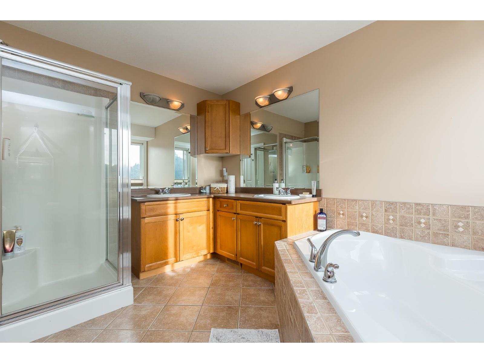 35562 Allison Court, Abbotsford, British Columbia  V3G 3B7 - Photo 11 - R3048628
