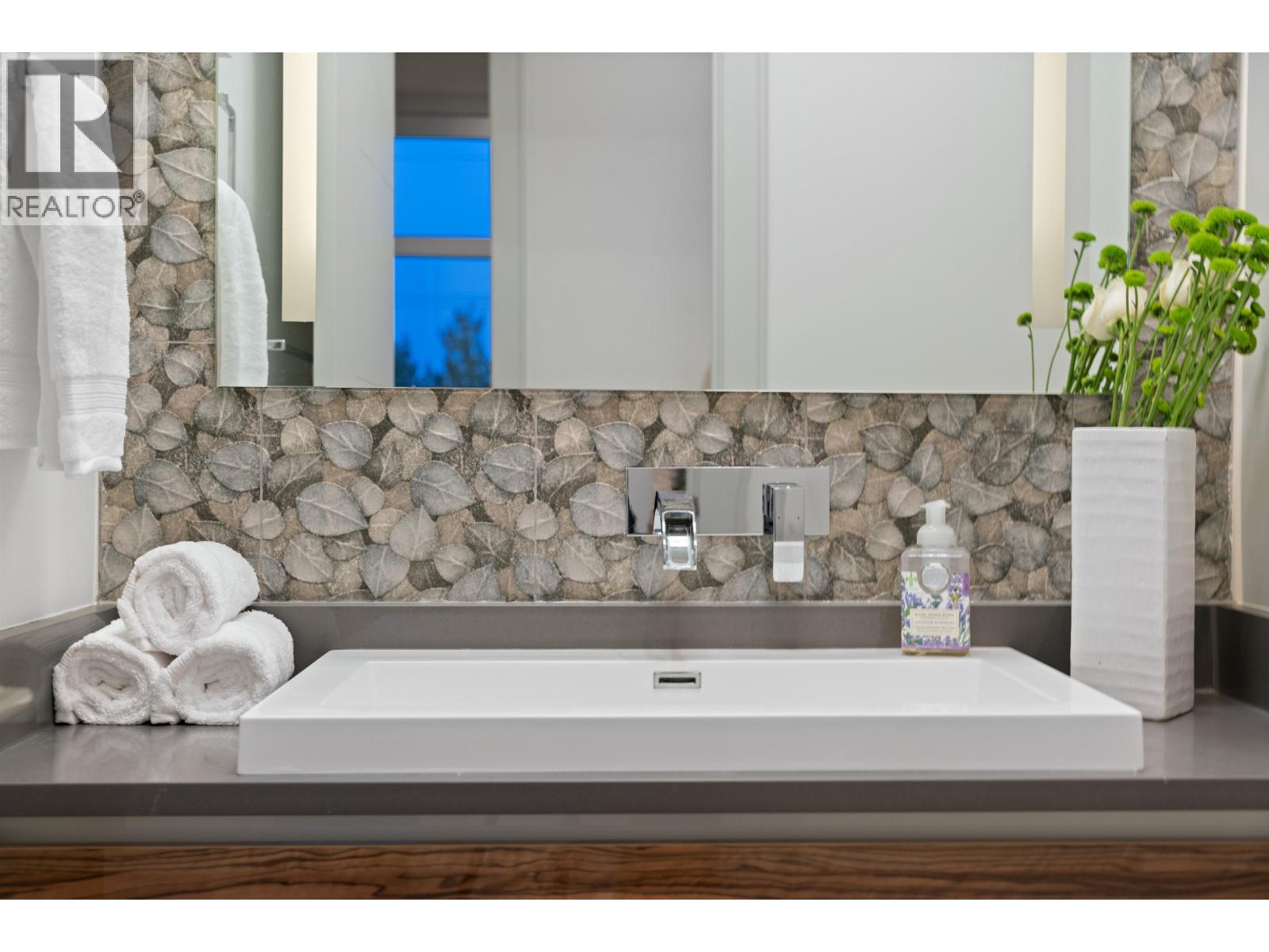 6285 Leibly Avenue, Burnaby, British Columbia  V5E 3C7 - Photo 14 - R3051768