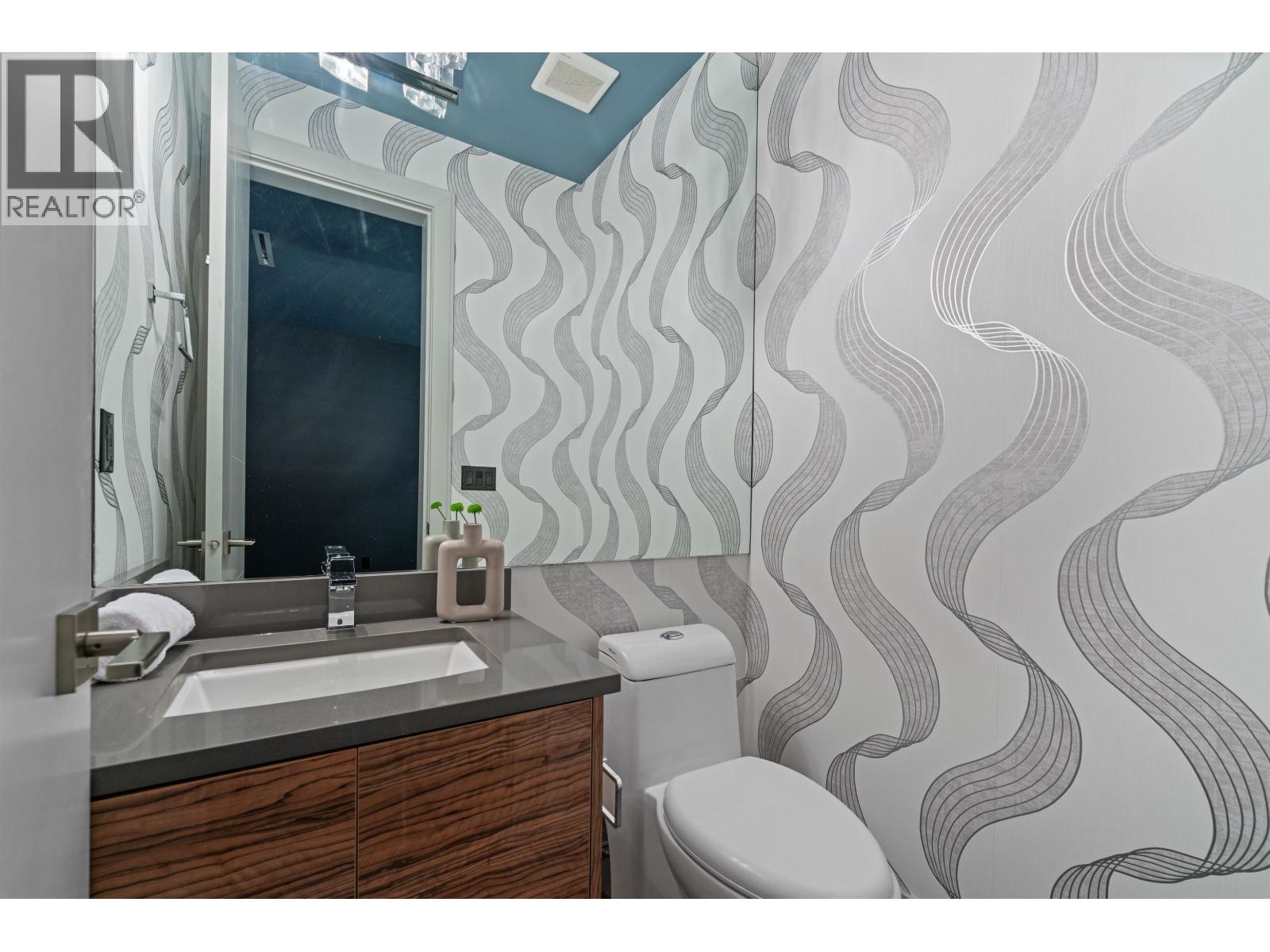 6285 Leibly Avenue, Burnaby, British Columbia  V5E 3C7 - Photo 33 - R3051768