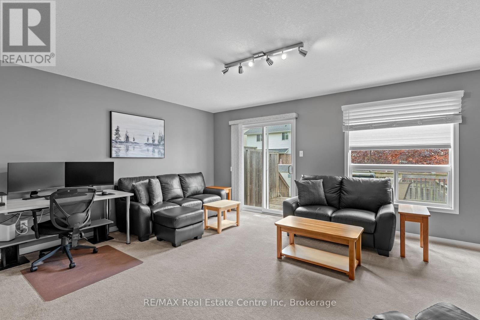 139 Gosling Gardens, Guelph, Ontario  N1G 5E6 - Photo 20 - X12405344