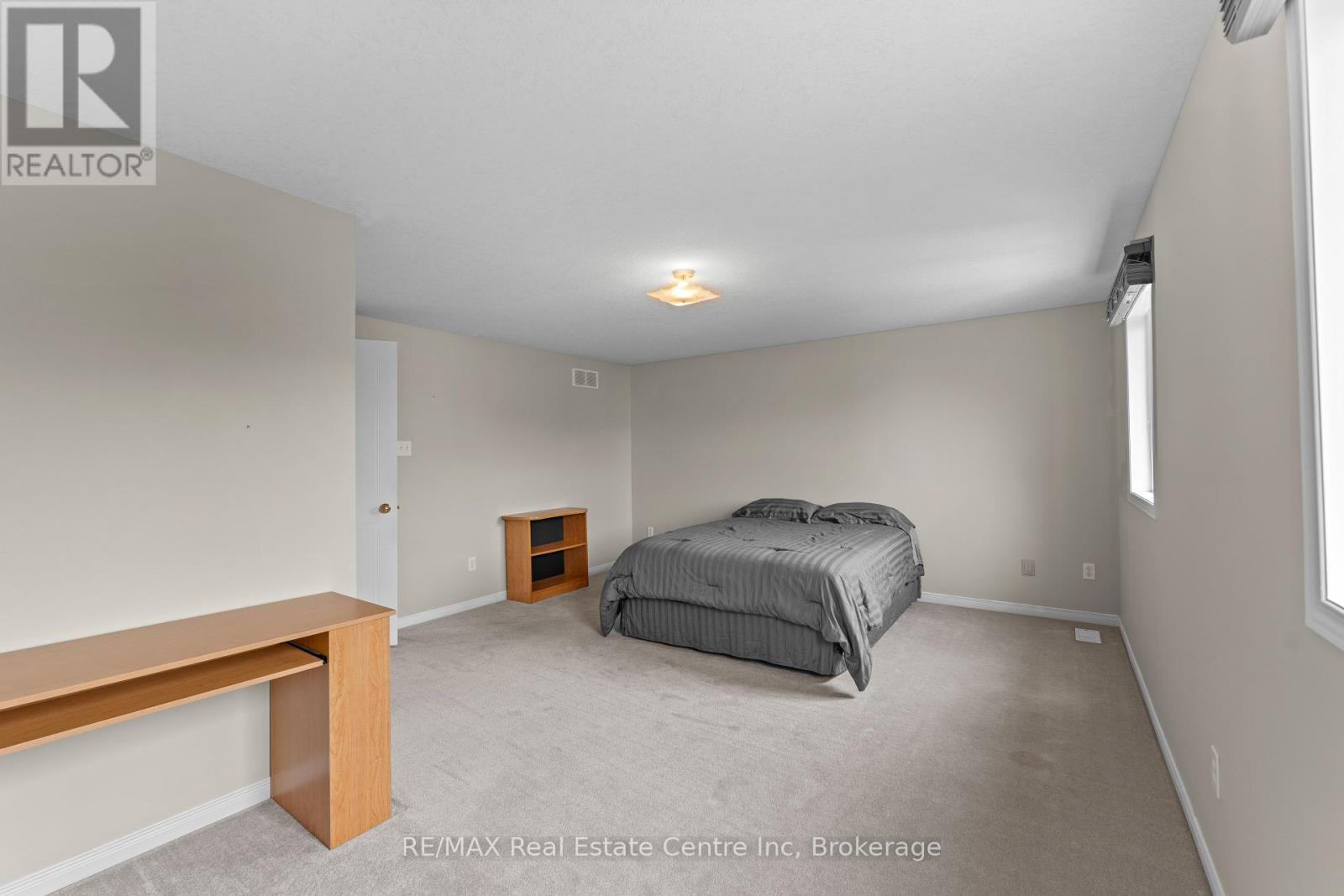139 Gosling Gardens, Guelph, Ontario  N1G 5E6 - Photo 33 - X12405344