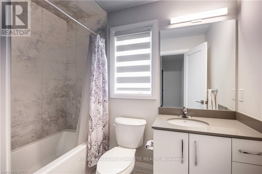 92 Shady Oaks Trail, Hamilton, Ontario  L9B 0K6 - Photo 26 - X12424162