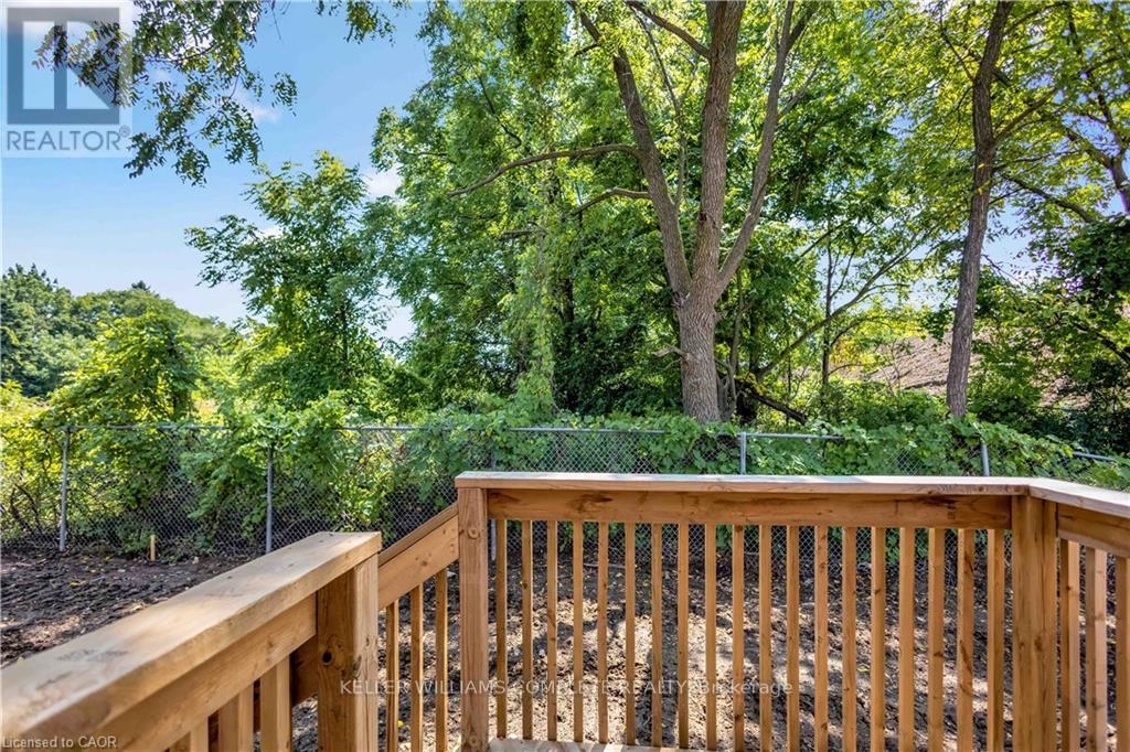 92 Shady Oaks Trail, Hamilton, Ontario  L9B 0K6 - Photo 45 - X12424162