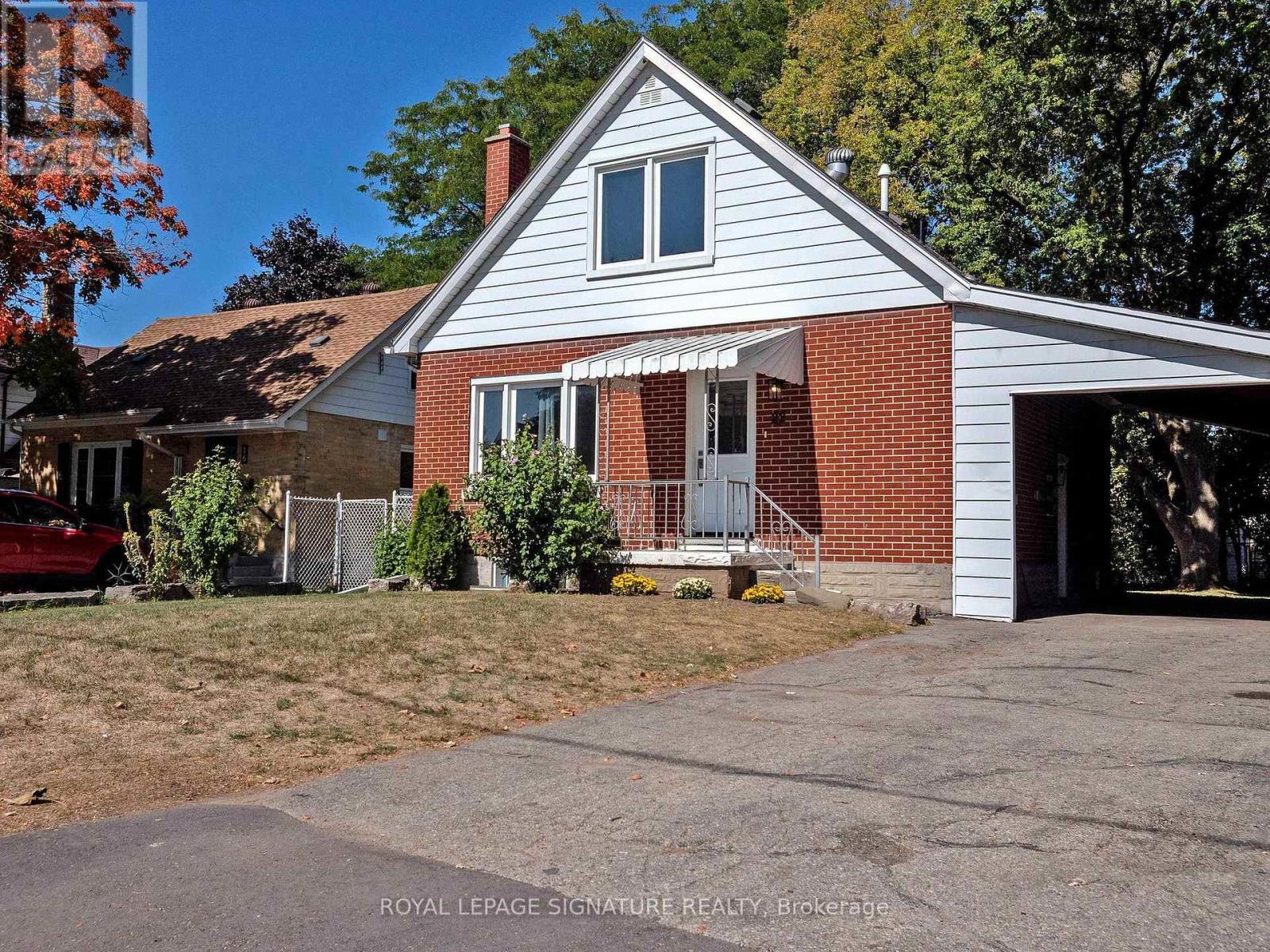 22 Sherwood Avenue, Kitchener, Ontario  N2B 1J9 - Photo 2 - X12424207