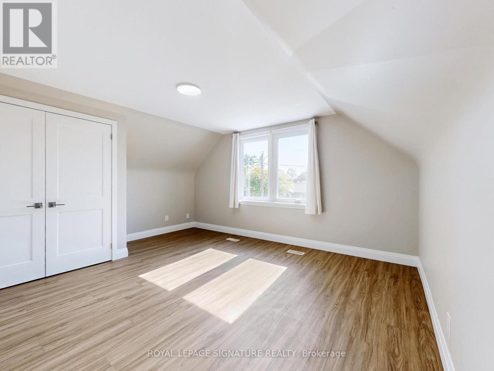 22 Sherwood Avenue, Kitchener, Ontario  N2B 1J9 - Photo 20 - X12424207