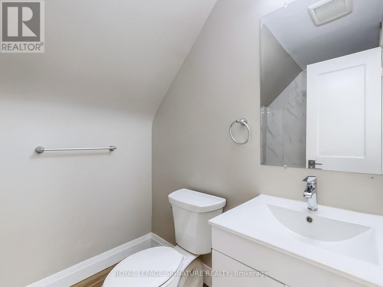 22 Sherwood Avenue, Kitchener, Ontario  N2B 1J9 - Photo 23 - X12424207