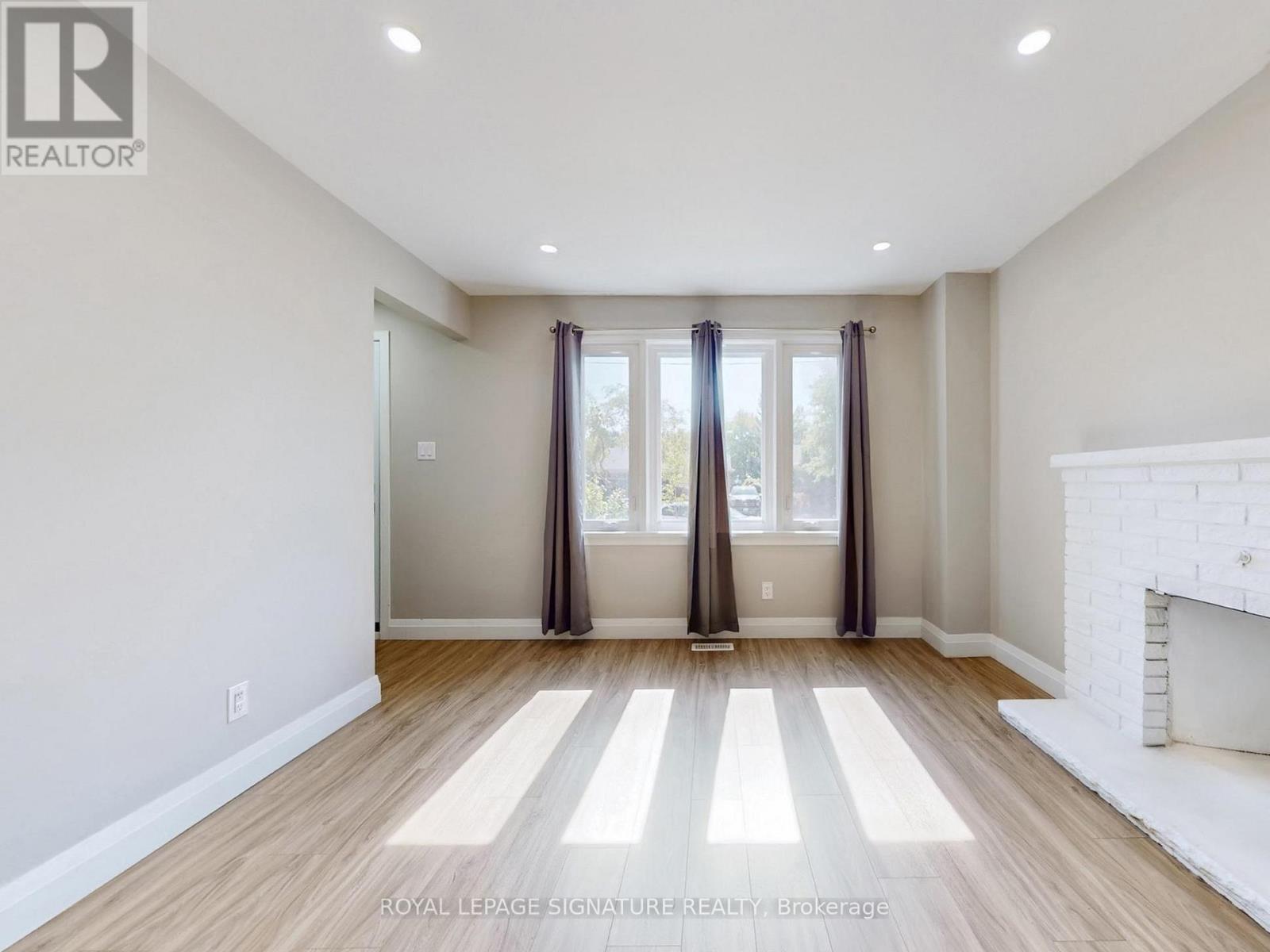 22 Sherwood Avenue, Kitchener, Ontario  N2B 1J9 - Photo 5 - X12424207