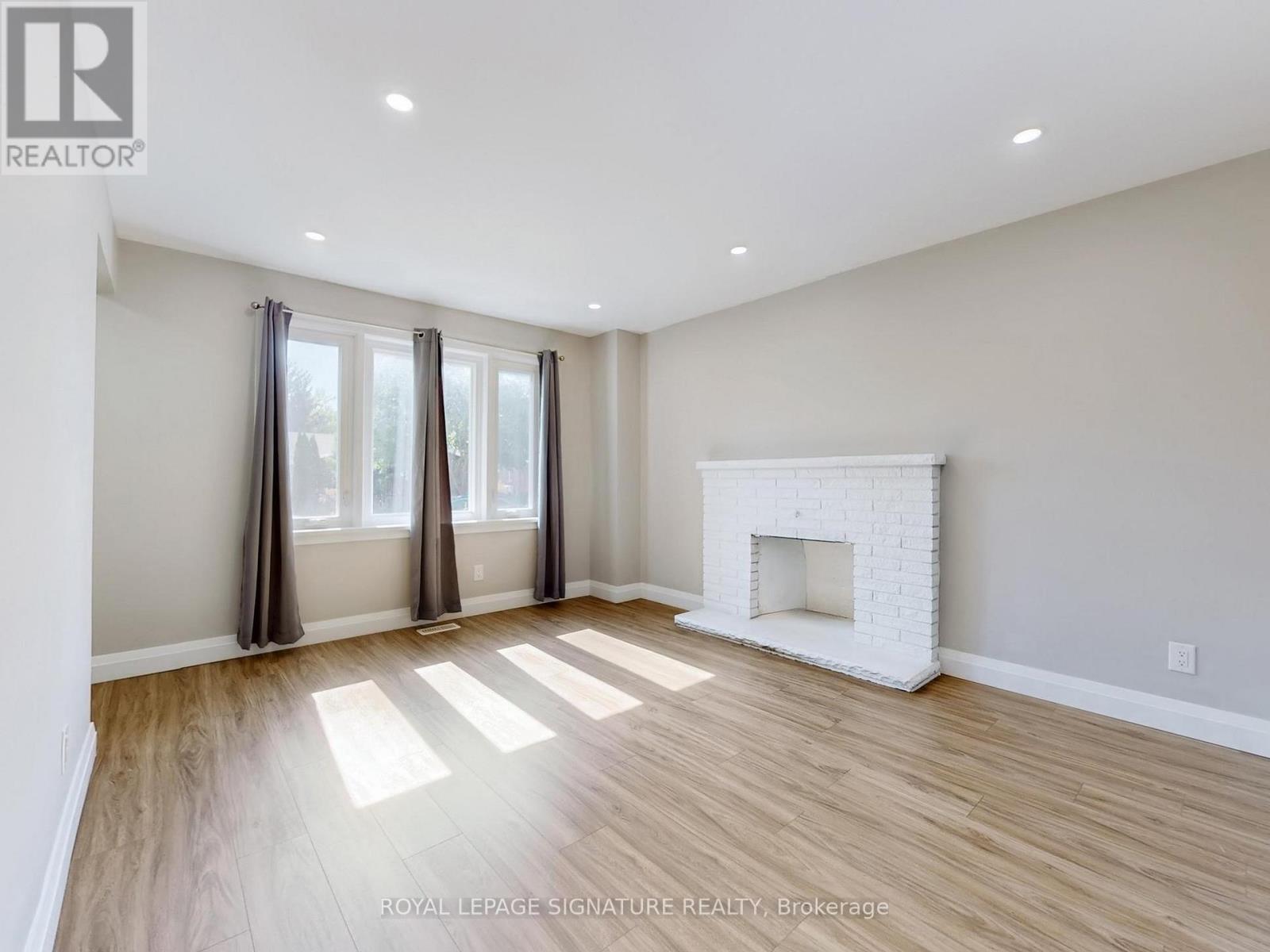 22 Sherwood Avenue, Kitchener, Ontario  N2B 1J9 - Photo 6 - X12424207
