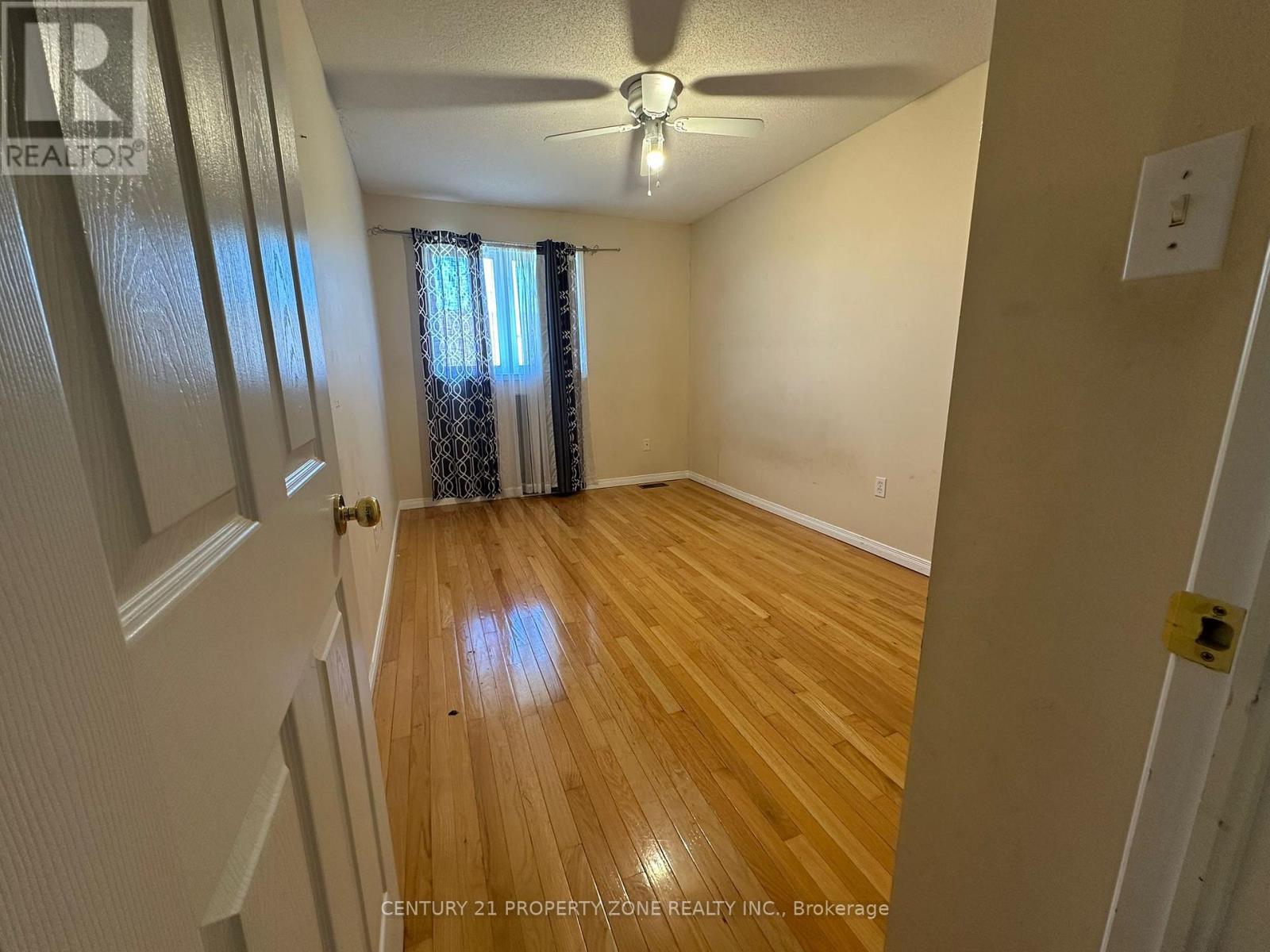 35 - 1889 Upper Wentworth Street, Hamilton, Ontario  L9B 2T8 - Photo 18 - X12424267