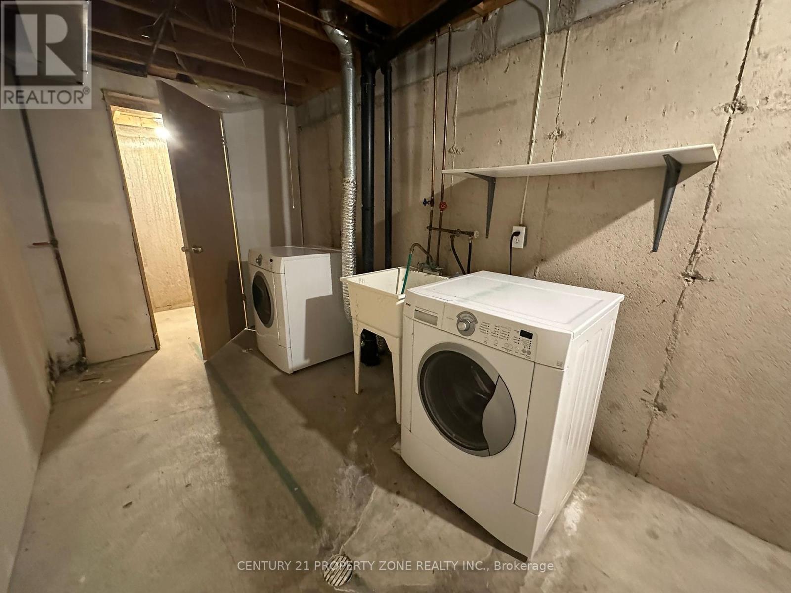35 - 1889 Upper Wentworth Street, Hamilton, Ontario  L9B 2T8 - Photo 20 - X12424267