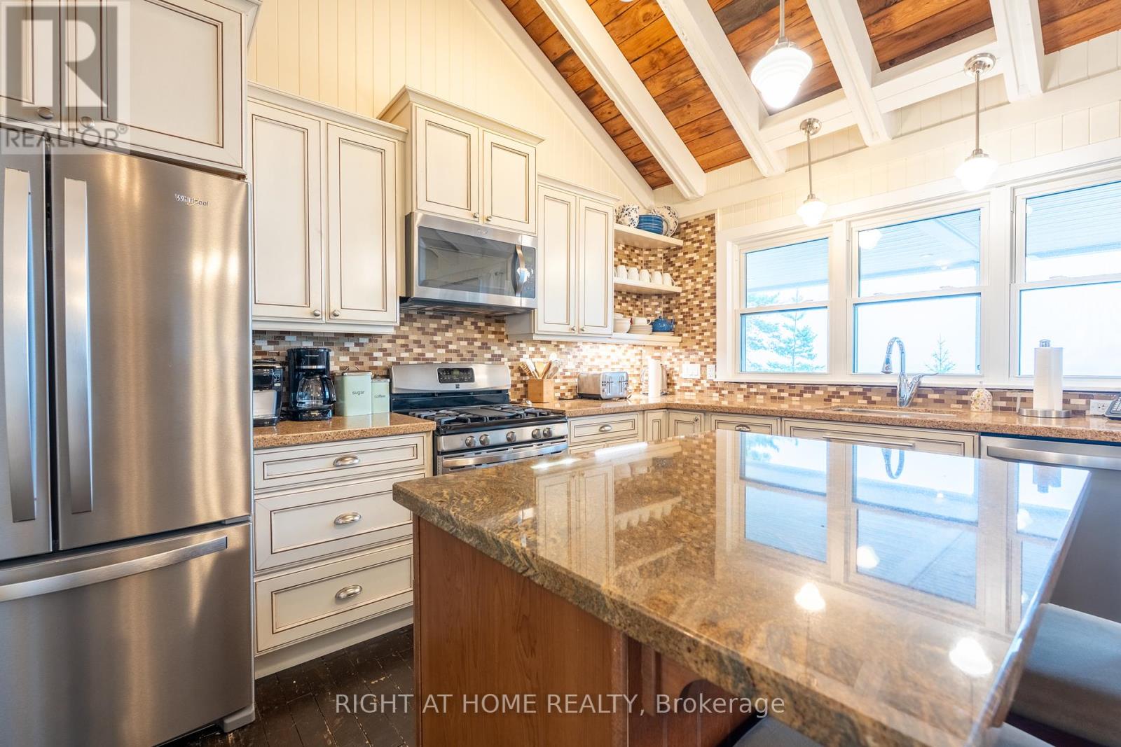86647 Amberley Beach Rd Road, Ashfield-Colborne-Wawanosh, Ontario  N7A 3Y4 - Photo 15 - X12424270