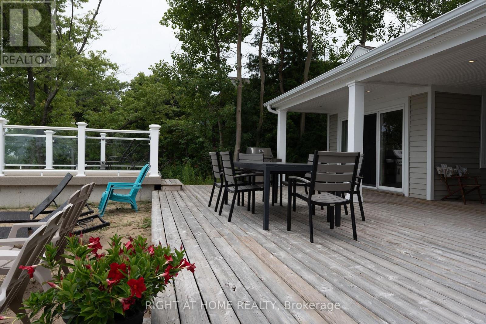 86647 Amberley Beach Rd Road, Ashfield-Colborne-Wawanosh, Ontario  N7A 3Y4 - Photo 6 - X12424270